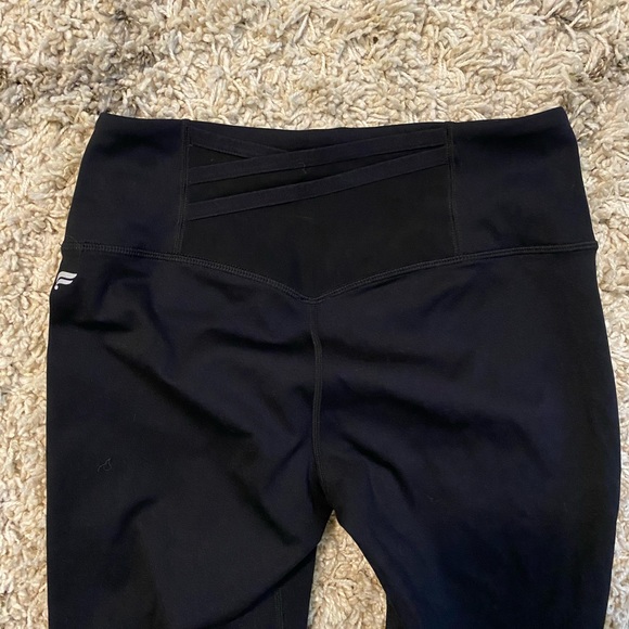 NWOT Black High Rise Fabletics Leggings - Picture 3 of 3